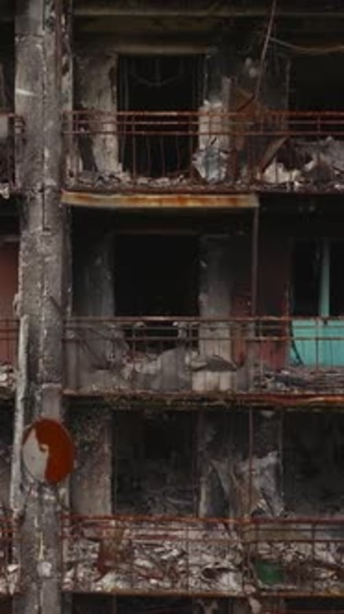 War in Residential Areas Broken Windows and Burned Apartments War in the City City in War Zone