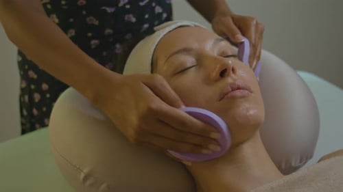 Indulge in a Relaxing Facial Treatment at the Spa Skincare and Beauty Therapy Session