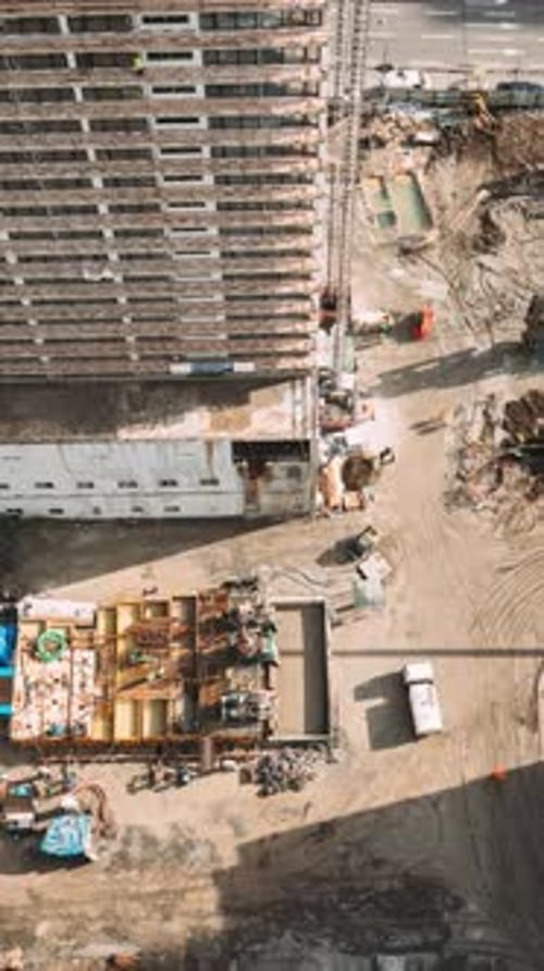 Grúas y excavadoras de construcción Machvertical