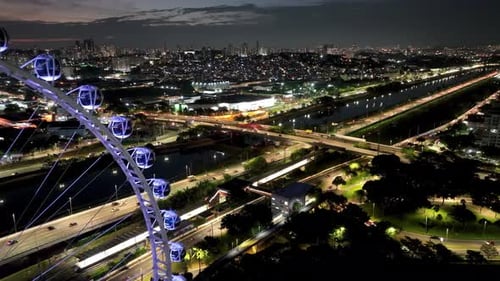 Night Scape Landmark Riesenrad in der Innenstadt von Sao Paulo, Brasilien.