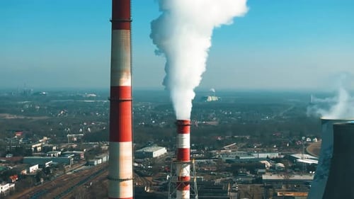 Coal power plant emits significant air pollution in industrial area