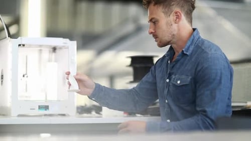 Designer with 3d printer