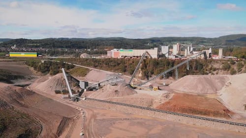 Riesiger Eisenerzbergbau. Steinbruch.