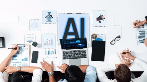 Grupo de diversas pessoas colaborando em projeto de inteligência artificial com ferramenta de tecnologia moderna