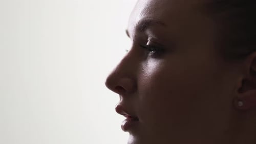 Retrato de silueta femenina de belleza natural