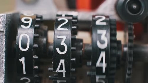 Dígitos vintage com contador rotativo em detalhes macro