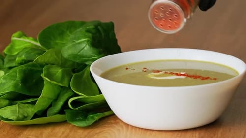 Pepper the Delicious healthy vegetable Spinach creamy soup slow motion