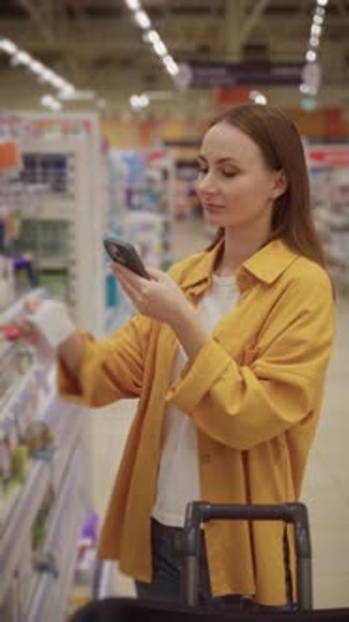 Choosing Cosmetics with Smartphone Assistance in a Modern Store Environment