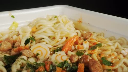 Close Up of Delicious Noodles in a Bowl