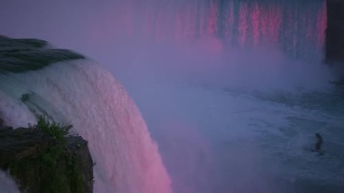 Niagara Falls in the evening