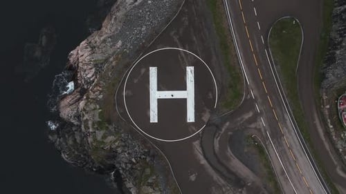 Hubschrauber-Landebereich Luftaufnahme des Hubschrauberlandeplatzes für Hubschrauber