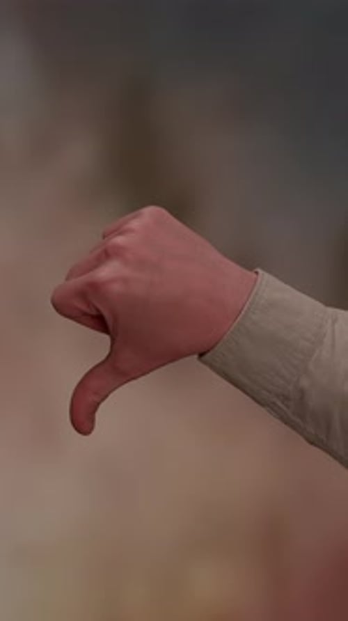 The Disapproval Gesture As It Relates to Communication in a Modern Context Today