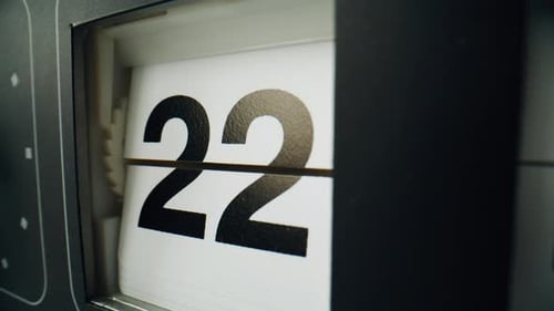 Reloj, calendario, cambiadores, paneles para interiores, reloj electromecánico que muestra la fecha
