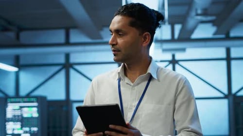 Security Analyst in Data Center Monitoring and Analyzing Security Threats