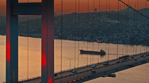 4K-Luftaufnahmen der Stadt Istanbul und der Brücke, Türkei