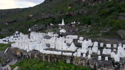 Cementerio bizantino en Mucuge, Chapada Diamantina, Brasil: vista aérea