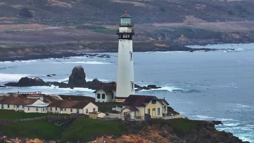 Pigeon Point Lighthouse in Kalifornien Moody West Coast bei Sonnenuntergang