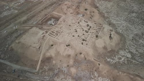 Vue aérienne de la forteresse de Toprakkala et de ses ruines