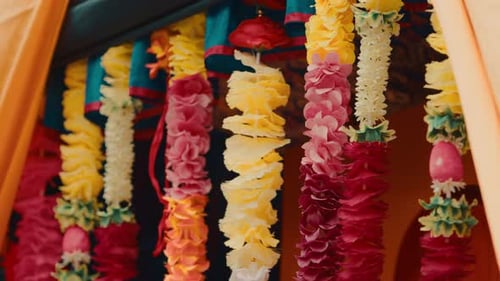 Décorations florales d'un char pour la religion indienne Vaisakhi