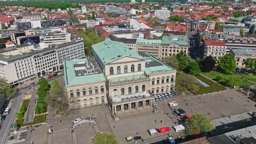 Vista aérea de la Ópera Estatal de Hannover, Alemania