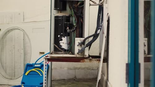 Air Conditioning Unit with Maintenance Equipment
