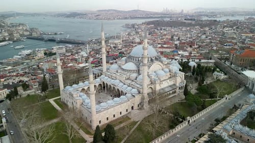 The area around the Suleymaniye Mosque in Istanbul circle around shot