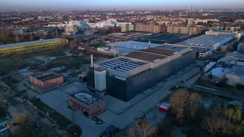 Rechenzentrum, Cloud-Service, Quantencomputing, Serverraum, Beste Flugdrohne aus der Luft