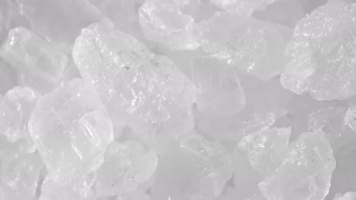 Himalayan fine white salt, sourced from ancient deposits.