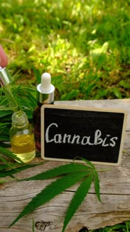 Suplementos de cannabis e foco seletivo em homeopatia