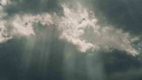 Rays of the Sun Pass Through the Clouds