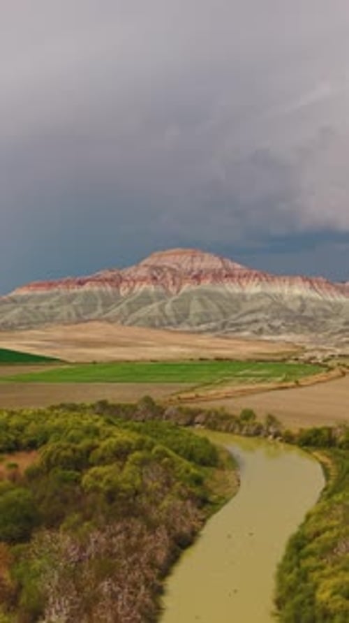 Vue aérienne du sanctuaire d'oiseaux de Nallihan et de Rainbow Hills