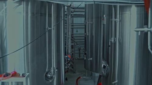 Bierfabrik mit Ausrüstung