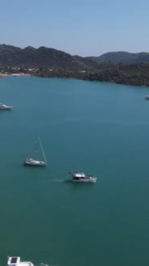 Yachts In The Holiday Islands