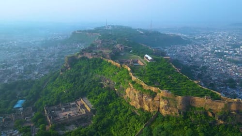 Vista aérea do Forte Gwalior Dji Mini 3pro