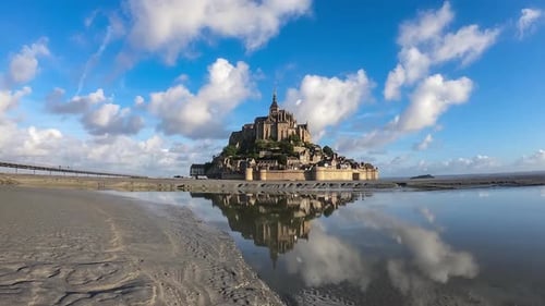 Mont Saint Michel reflection Time Lapse