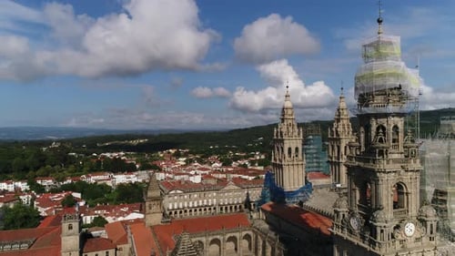 Saint-Jacques-de-Compostelle, ville historique de Galice, Espagne. Vidéo sur un drone aérien