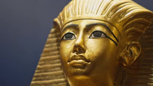 Goldene Grabmaske von Tutanchamun Tutanchamun Berühmter Pharao im alten Ägypten Grabsymbol von