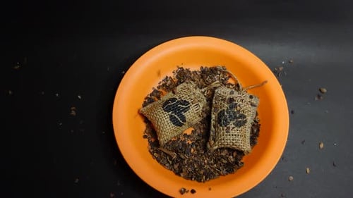 Crushed coffee beans