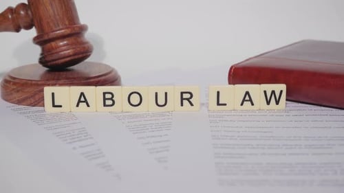 Word LABOUR LAW on Scrabble