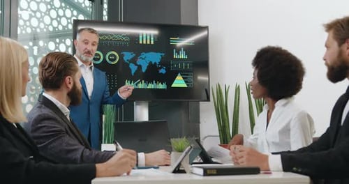 Team Meeting Presentation in Modern Workplace