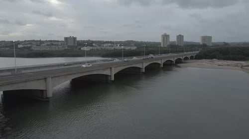 Bridge Close Range