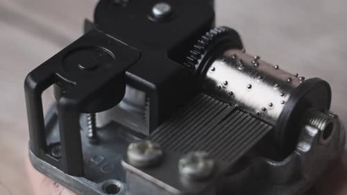 Mechanical Music Box Instrument Plucking Song