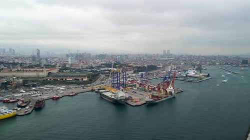 Istanbul Haydarpasa port rotation shot