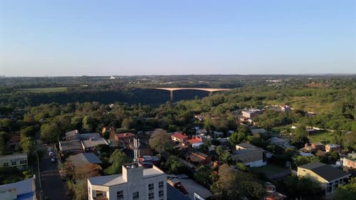 Ponte da Fraternidade Tancredo Neves Argentina, fronteira com o Brasil, América do Sul, drone aéreo