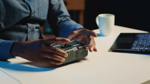 Content Creator Reviews V Mount Battery