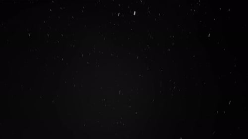 Schneesturm-Overlay mit schnell fliegenden Schneeflocken und starken Winden, schwarzer Hintergrund