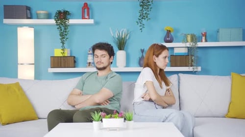 Una pareja enfadada.