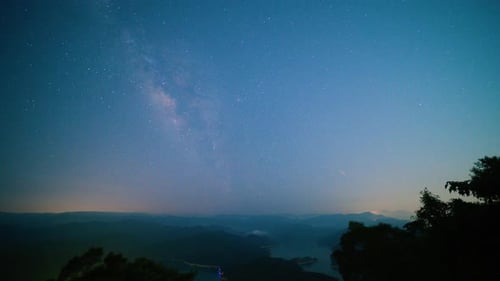 Heavenly Vista: Capturing the Milky Way at the Mountain Top.