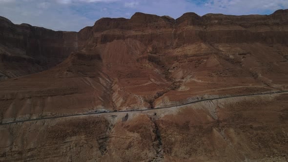Canyon in the Judean Desert (Midbar Yehuda) on the dead sea, Israel ...
