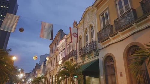 Photo des rues de Rio de Janeiro au crépuscule, novembre 2018